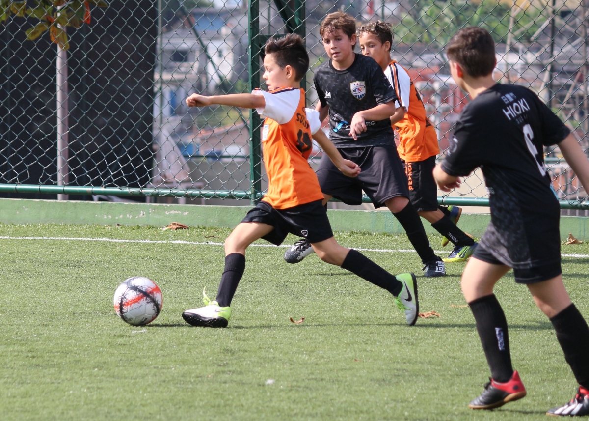 Finais do futebol society agitam o 15º Jogos Interescolares MM Calçados neste sábado