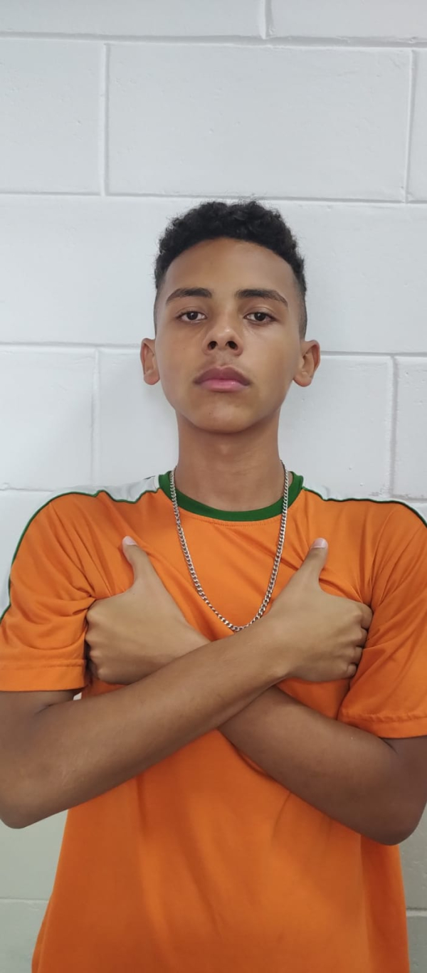 Cabeça - Colégio Cristão  Kairós B