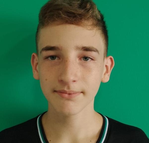 Thomás