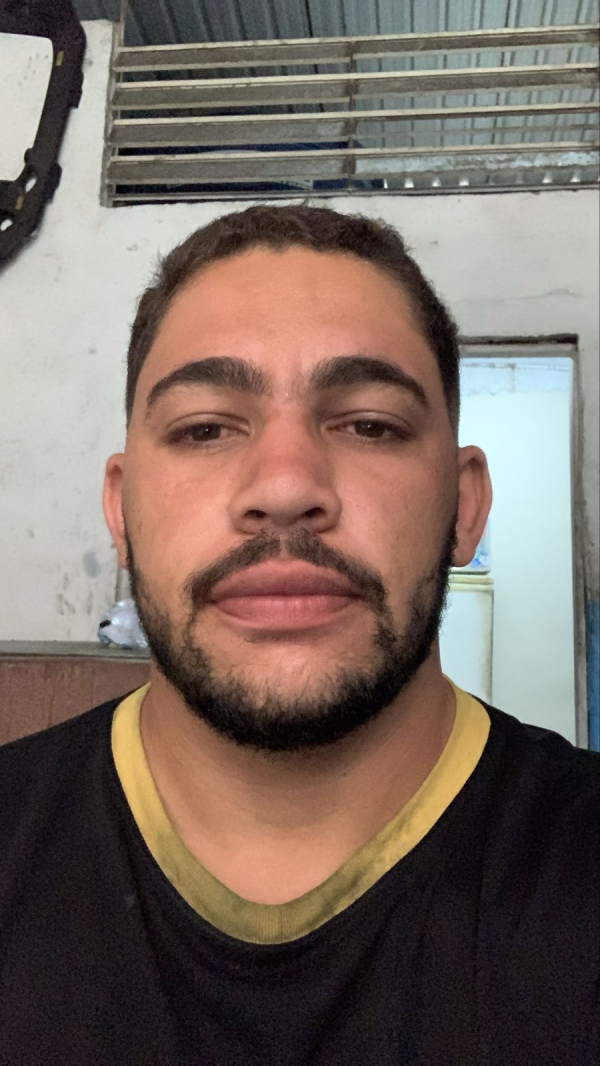 DJ
