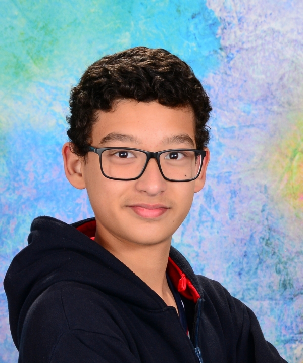 Luiz - Colégio Ienec A